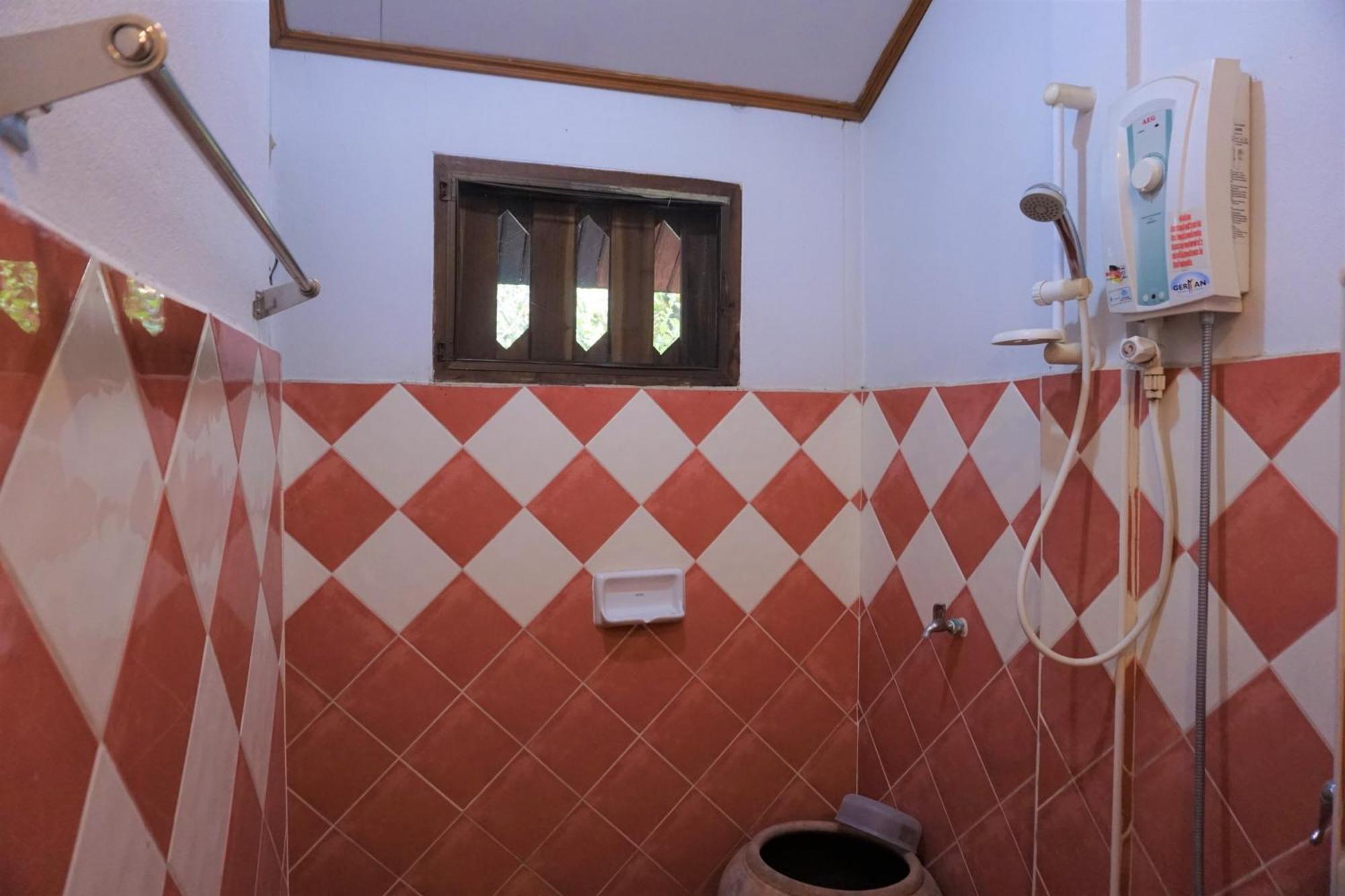 Отель Bhupimarn Garden House Чом Тхонг Экстерьер фото